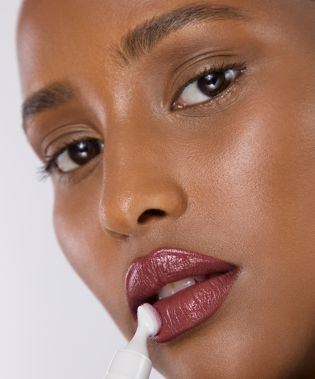 | desc: | text: light Asha wears shade Mulberry