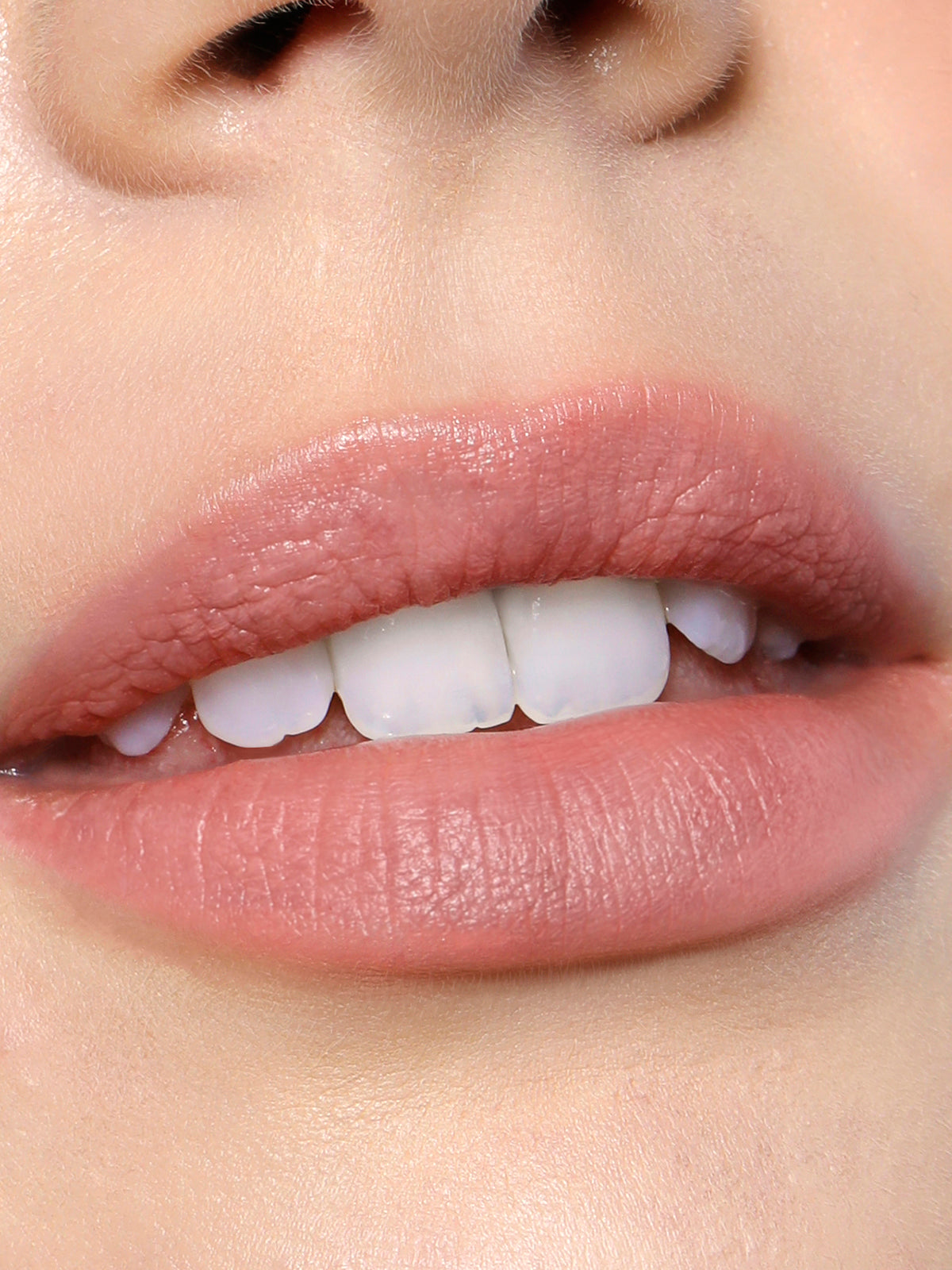 REFY LIP BLUSH IN SHADE BLOOM CLOSE UP LIP