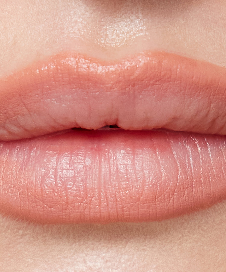 Lip Sculpt in shade Oat
