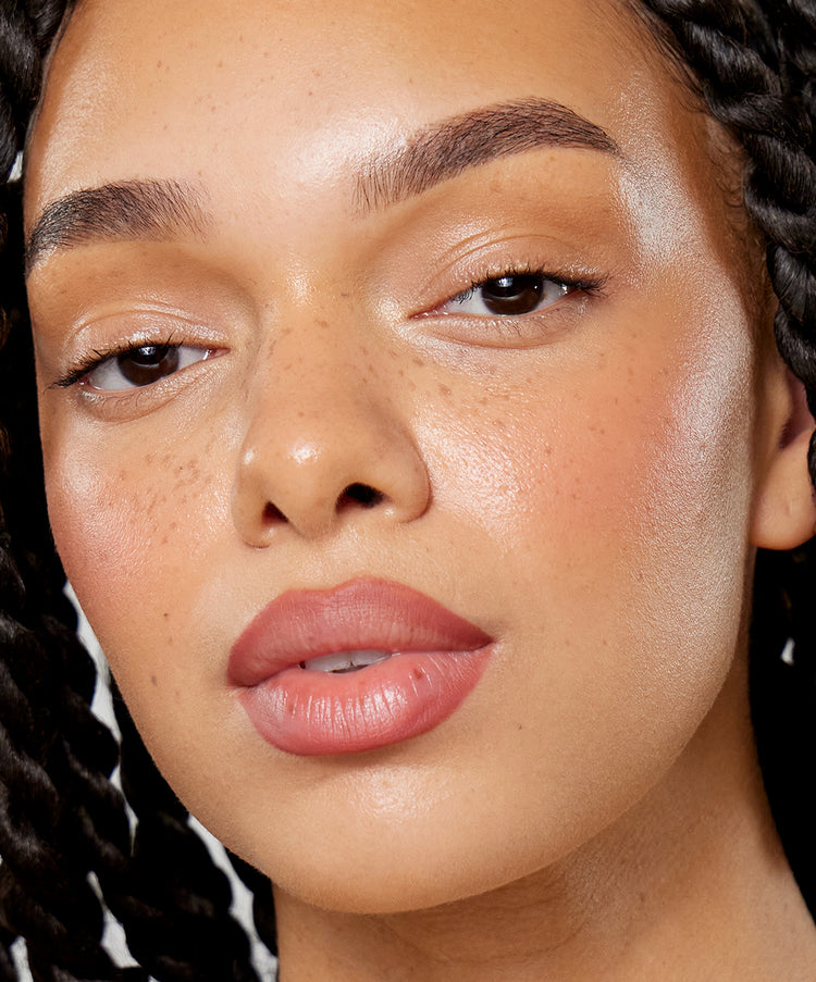 Gabbi wears Lip Sculpt in Dusk