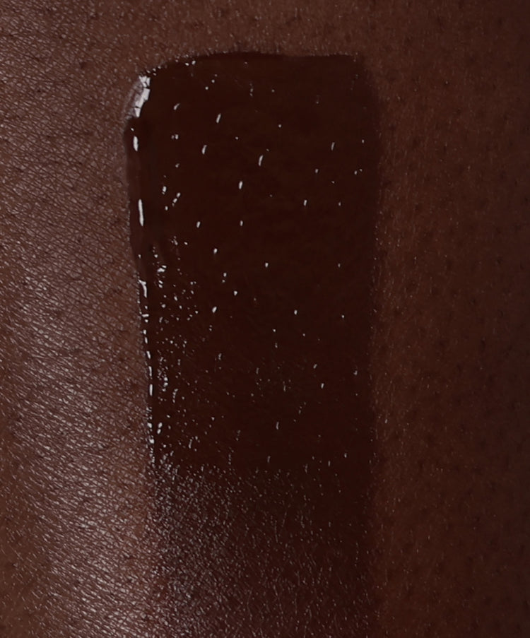 | desc: | text: light Shade 24C on skin
